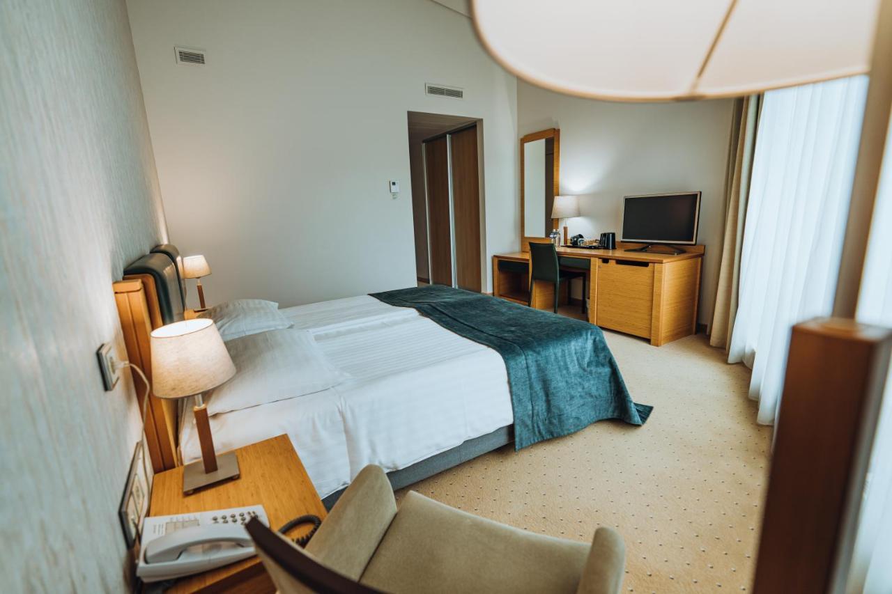 Gabija Hotel Spa & Conferences パランガ エクステリア 写真